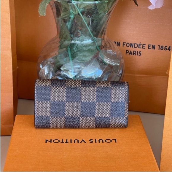 Authentic Louis Vuitton key holders ππππ€ππ€π - Picture 2 of 12